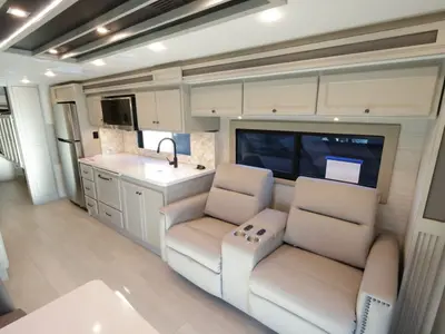 2027 Tiffin Motorhomes Allegro BAY photo 6