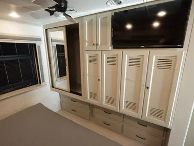 2027 Tiffin Motorhomes Allegro BAY photo 28