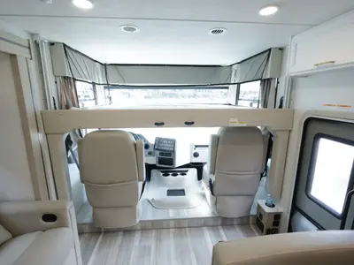 2027 Thor Motor Coach A.C.E. photo 4
