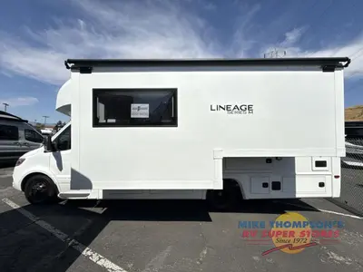 2026 Grand Design Lineage Series M photo 12