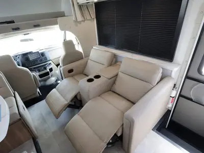 2027 Thor Motor Coach Chateau photo 16