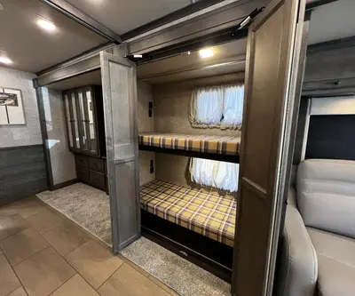 2023 Tiffin Motorhomes Allegro photo 17
