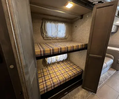 2023 Tiffin Motorhomes Allegro photo 18