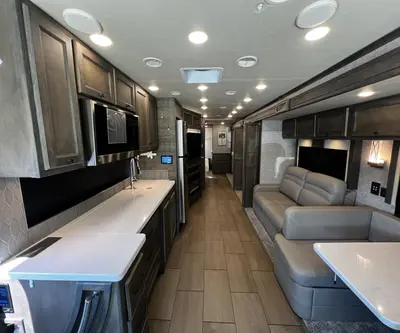 2023 Tiffin Motorhomes Allegro photo 4