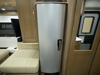 2019 Pleasure Way Plateau XL photo 19