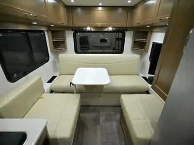 2019 Pleasure Way Plateau XL photo 22