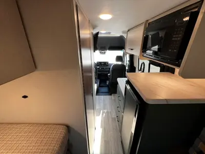 2025 Thor Motor Coach Eddie Bauer photo 4