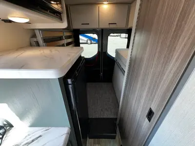 2025 Thor Motor Coach Eddie Bauer photo 21