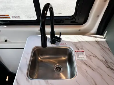 2025 Thor Motor Coach Eddie Bauer photo 7