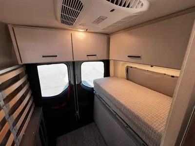 2025 Thor Motor Coach Eddie Bauer photo 22