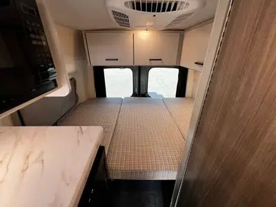 2025 Thor Motor Coach Eddie Bauer photo 28