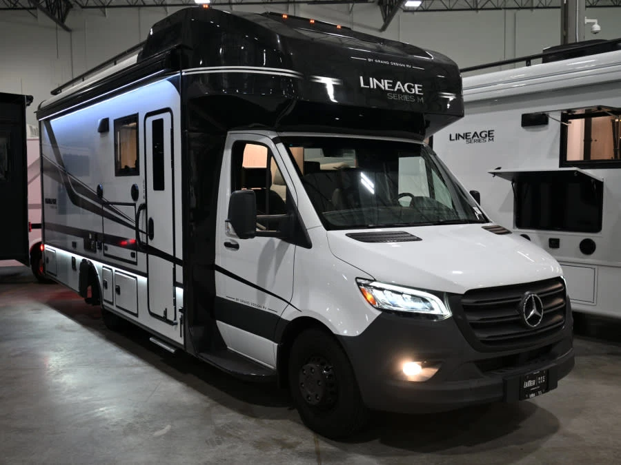 2025 Grand Design Lineage exterior
