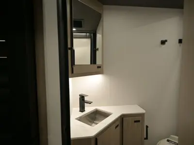 2025 Grand Design Lineage photo 26