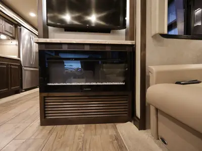 2019 Tiffin Motorhomes Allegro photo 20