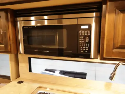 2019 Tiffin Motorhomes Allegro photo 11