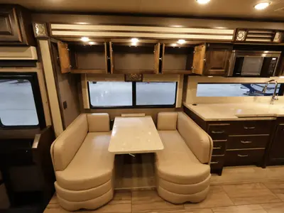 2019 Tiffin Motorhomes Allegro photo 8