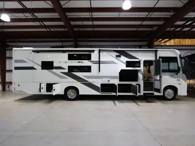 2025 Entegra Coach Vision XL photo 29
