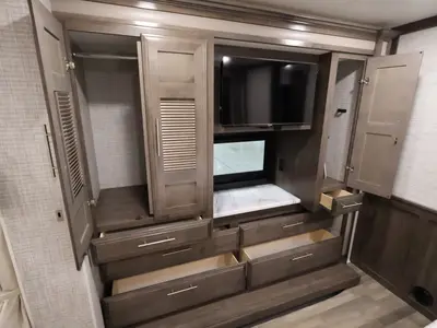 2025 Entegra Coach Vision XL photo 25