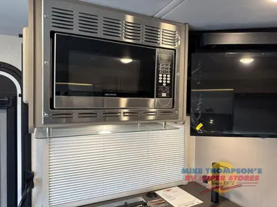 2027 Winnebago Navion photo 28