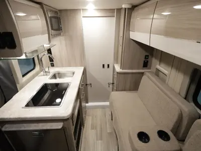 2024 Thor Motor Coach Scope photo 5