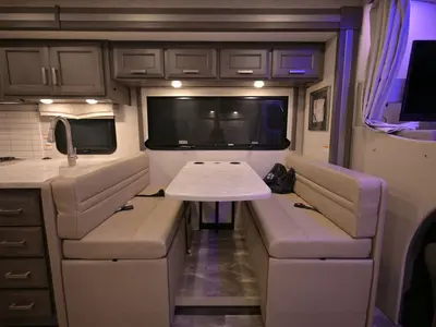 2024 Thor Motor Coach Omni photo 8