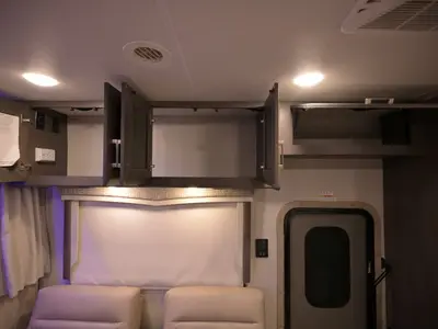2024 Thor Motor Coach Omni photo 20