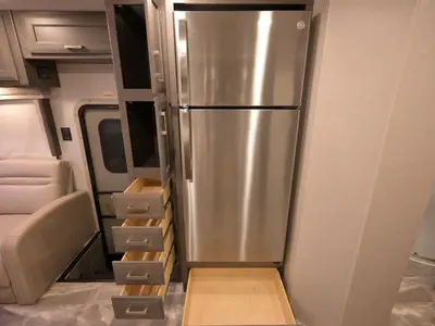 2024 Thor Motor Coach Omni photo 21