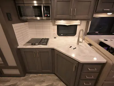 2024 Thor Motor Coach Omni photo 10