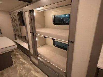 2024 Thor Motor Coach Omni photo 15