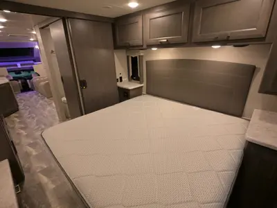 2024 Thor Motor Coach Omni photo 30