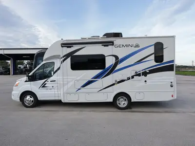 2023 Thor Motor Coach Gemini AWD photo 22