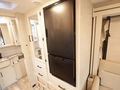 2023 Thor Motor Coach Gemini AWD photo 16