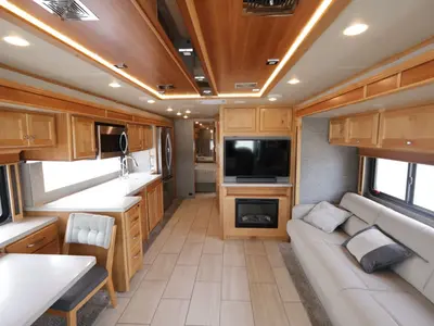 2022 Tiffin Motorhomes Allegro RED photo 5