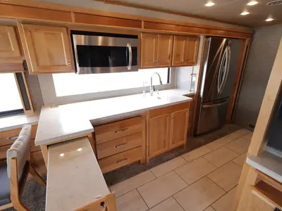 2022 Tiffin Motorhomes Allegro RED photo 8