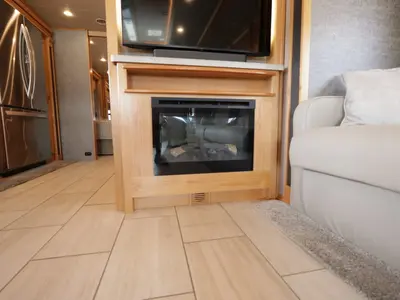 2022 Tiffin Motorhomes Allegro RED photo 16