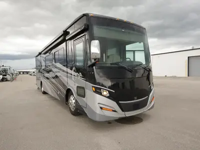 2022 Tiffin Motorhomes Allegro RED exterior
