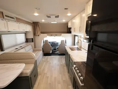 2025 Thor Motor Coach Eddie Bauer photo 3