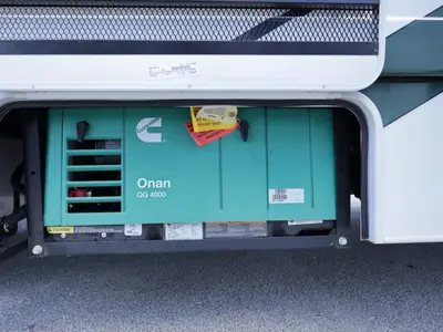 2025 Thor Motor Coach Eddie Bauer photo 25