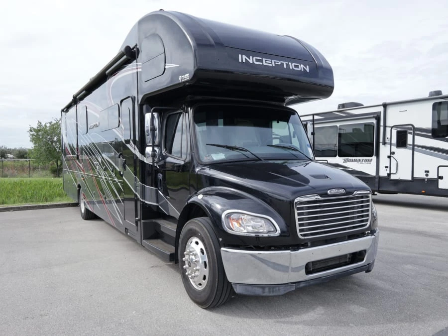 2023 Thor Motor Coach Inception exterior
