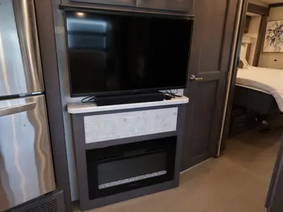 2023 Thor Motor Coach Inception photo 13