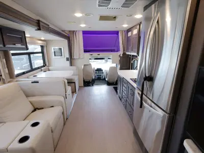 2023 Thor Motor Coach Inception photo 3