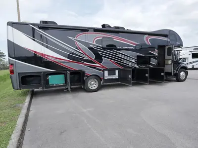 2023 Thor Motor Coach Inception photo 24