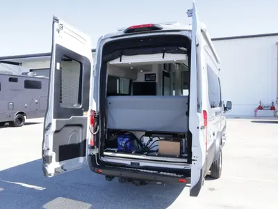 2023 Pleasure Way Ontour photo 2