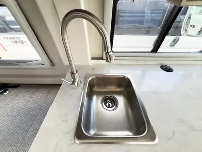 2022 Winnebago Travato photo 9