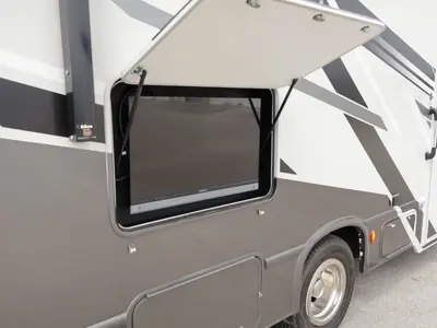 2025 Thor Motor Coach Quantum photo 28