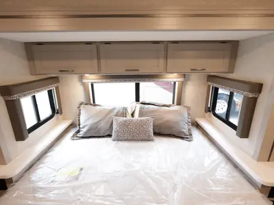 2025 Thor Motor Coach Quantum photo 22