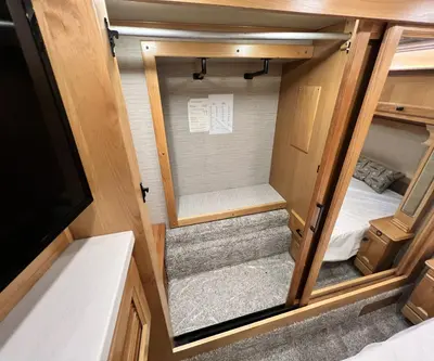 2022 Tiffin Motorhomes Breeze 31BR photo 23
