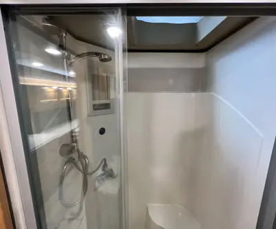 2022 Tiffin Motorhomes Breeze 31BR photo 29