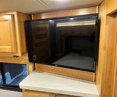 2022 Tiffin Motorhomes Breeze 31BR photo 22