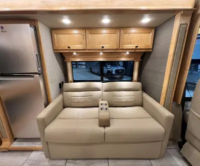 2022 Tiffin Motorhomes Breeze 31BR photo 13